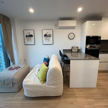 Forbes Suite1103 -hosted By Sweetstay Gibraltar
