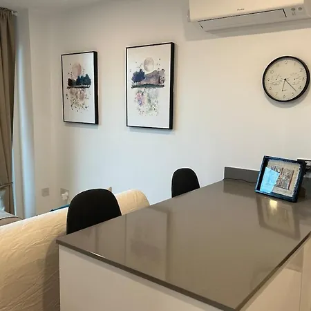 Apartment Forbes Suite1103 -hosted By Sweetstay *