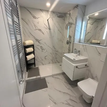 Forbes Suite1103 -hosted By Sweetstay * Gibraltar